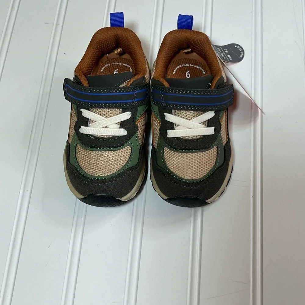 Wonder Nation Size 6 Brown and Green Kids Sneakers NWT